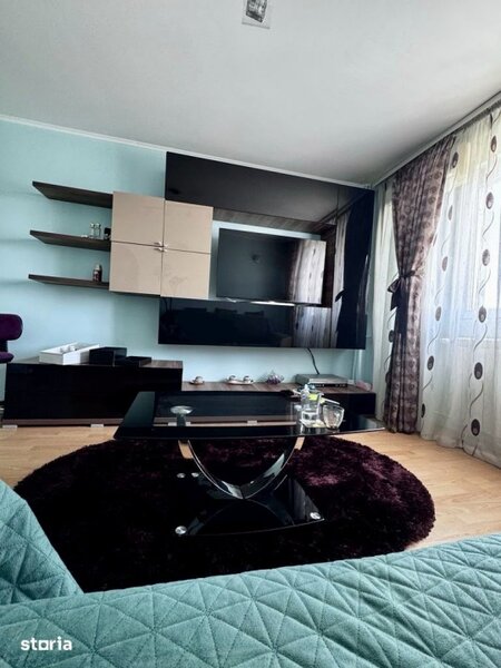 Bd. Brancoveanu, de inchiriat 2 camere 50 mp + loc parcare, 390 euro.